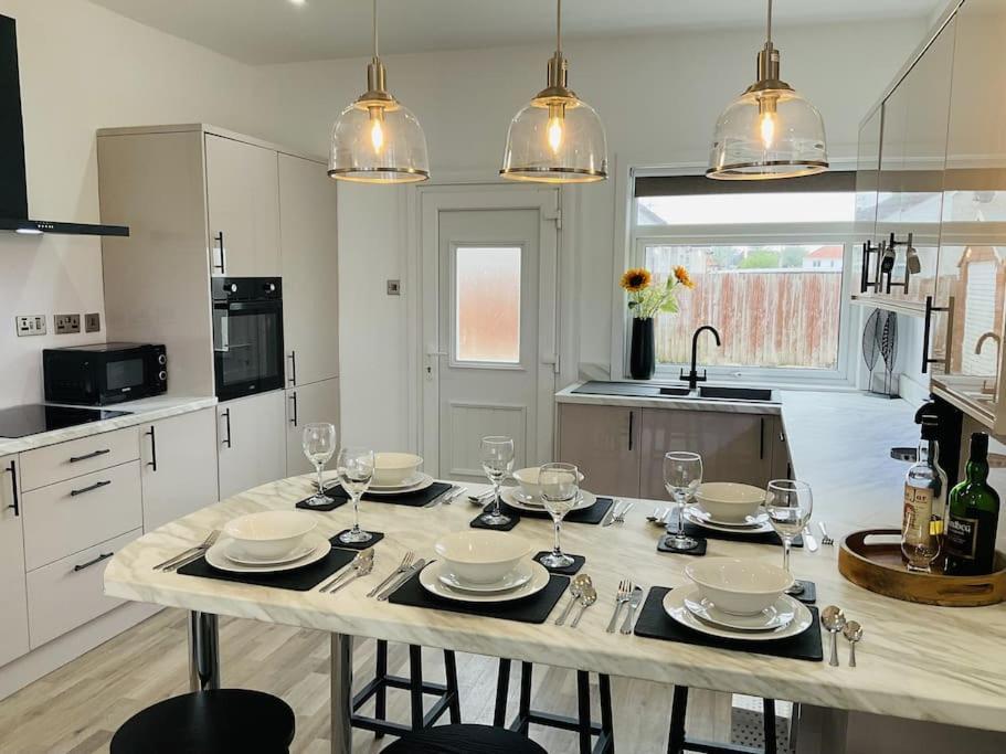 Casa vacanze Harling House - - 4 Bedrooms *
